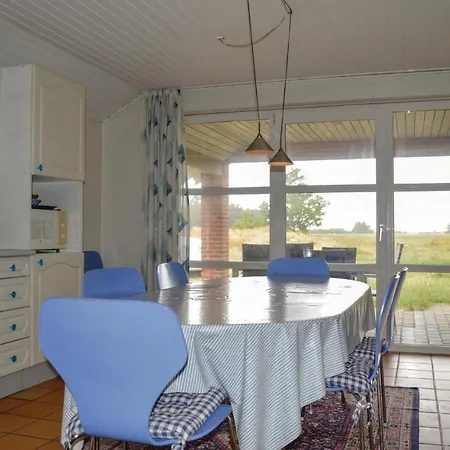 Four-bedroom Holiday In Romo